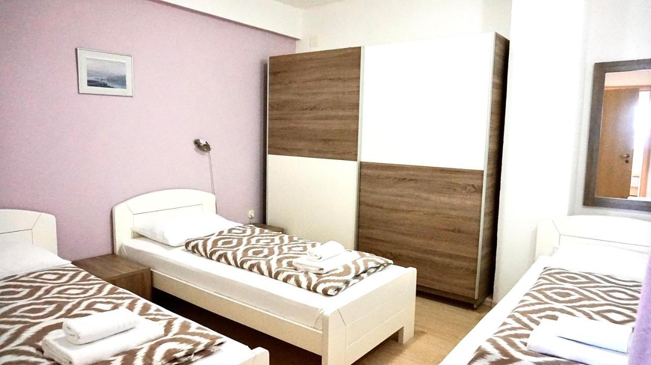 Apartments Maris Starigrad Paklenica Exterior foto