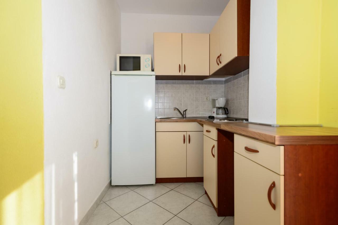 Apartments Maris Starigrad Paklenica Exterior foto