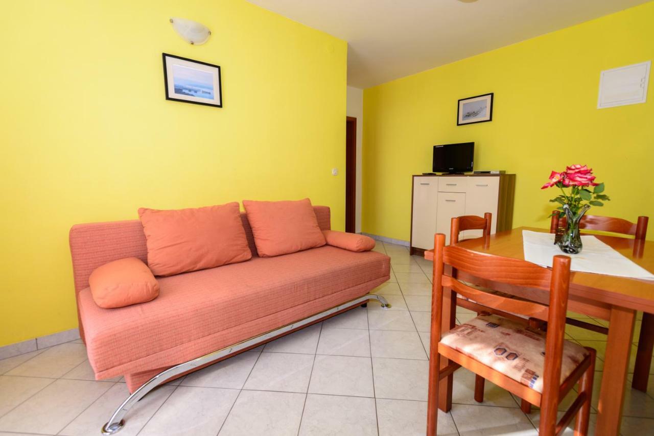 Apartments Maris Starigrad Paklenica Exterior foto